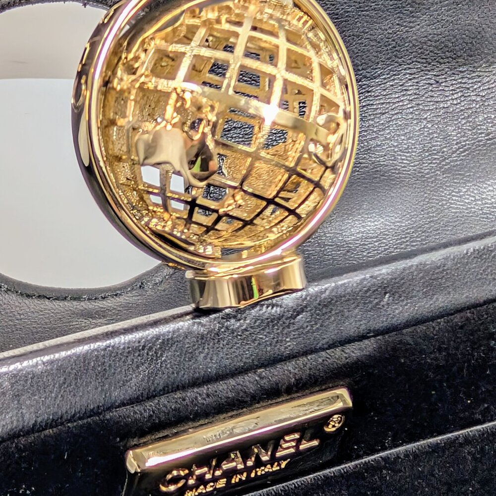 Chanel Vintage Rare "Around The World" Chain Clutch Crossbody Bag - Picture 11 of 16
